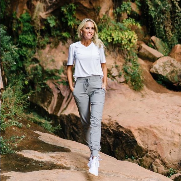 Zyia Ascend Joggers - Picture 1 of 1